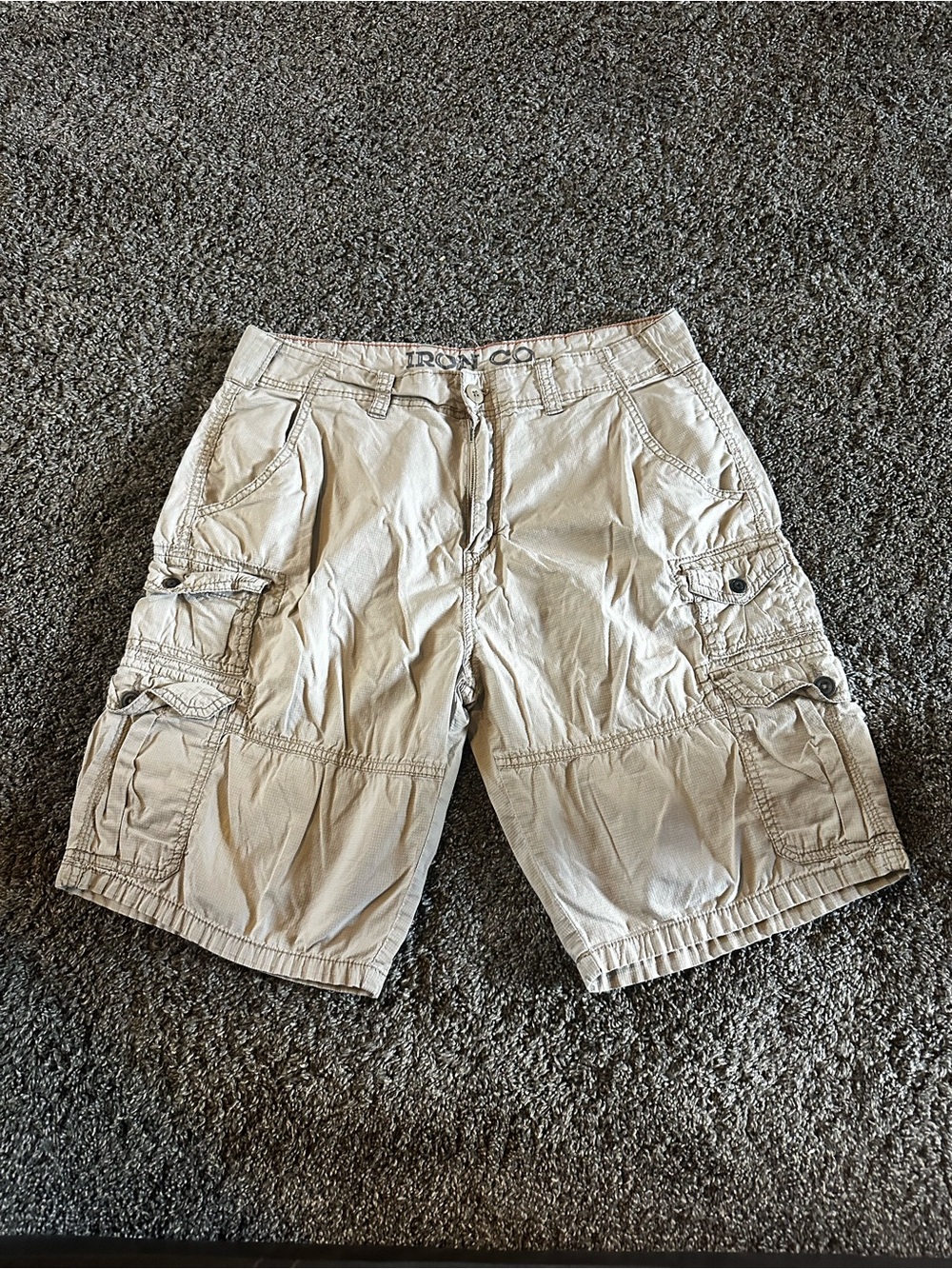Men's Iron Co. Beige Cargo Shorts with Multi-Pocket Utility